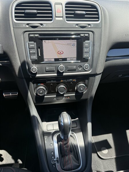 2011 Volkswagen GTI Base PZEV - Photo 12 - Sacramento, CA 95841
