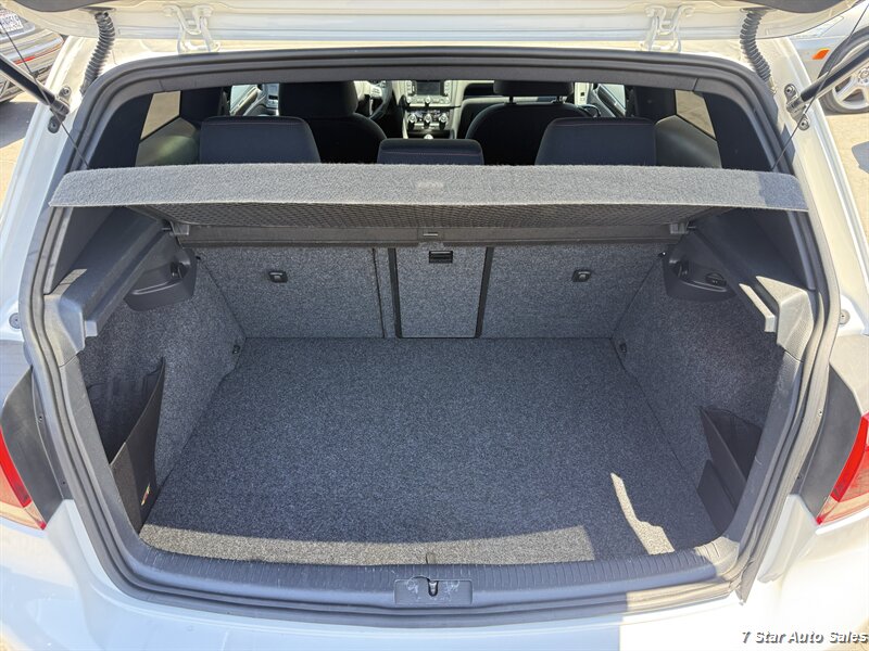 2011 Volkswagen GTI Base PZEV - Photo 16 - Sacramento, CA 95841