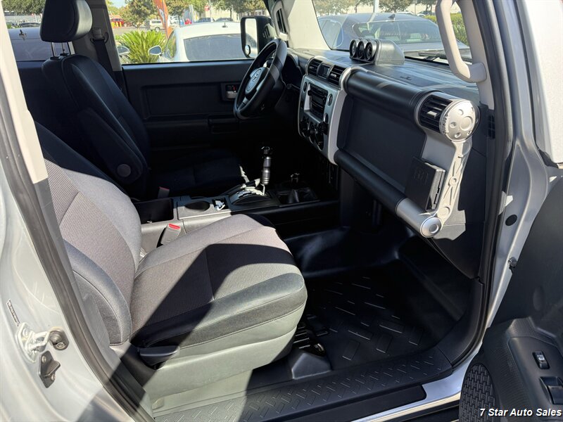 2008 Toyota FJ Cruiser - Photo 14 - Sacramento, CA 95841