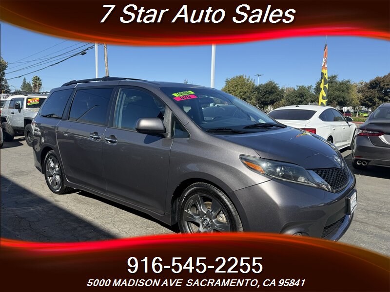 2017 Toyota Sienna SE 8-Passenger   - Photo 1 - Sacramento, CA 95841