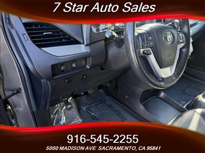 2017 Toyota Sienna SE 8-Passenger   - Photo 8 - Sacramento, CA 95841