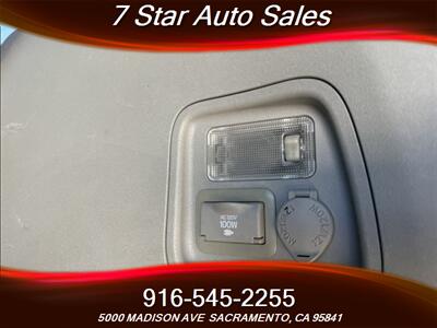 2017 Toyota Sienna SE 8-Passenger   - Photo 11 - Sacramento, CA 95841
