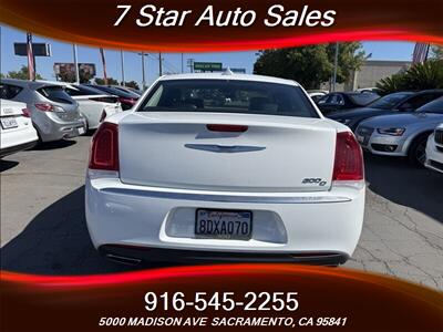 2016 Chrysler 300 C   - Photo 5 - Sacramento, CA 95841