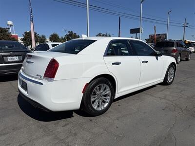 2016 Chrysler 300 C   - Photo 6 - Sacramento, CA 95841