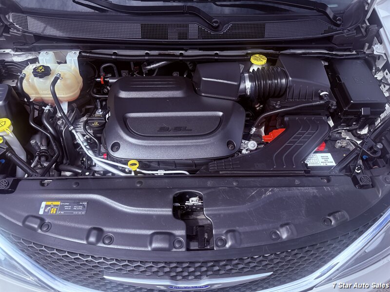 2020 Chrysler Pacifica Touring - Photo 22 - Sacramento, CA 95841