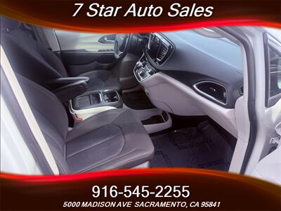 2020 Chrysler Pacifica Touring - Photo 14 - Sacramento, CA 95841