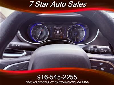 2020 Chrysler Pacifica Touring - Photo 10 - Sacramento, CA 95841