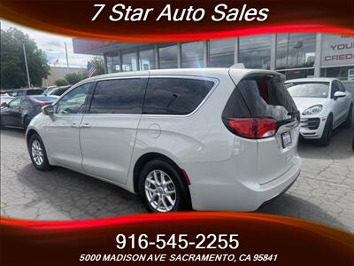 2020 Chrysler Pacifica Touring - Photo 4 - Sacramento, CA 95841