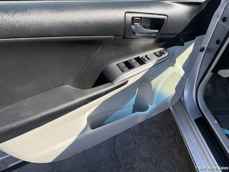 2012 Toyota Camry Hybrid LE - Photo 7 - Sacramento, CA 95841