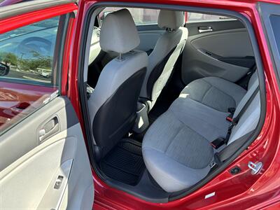 2017 Hyundai ACCENT SE   - Photo 8 - Tucson, AZ 85705