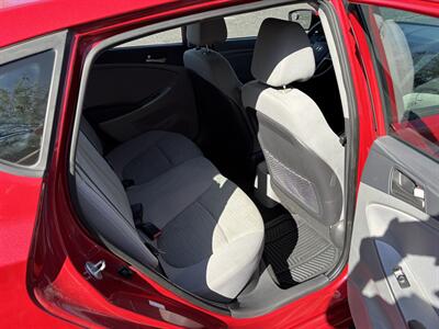 2017 Hyundai ACCENT SE   - Photo 9 - Tucson, AZ 85705