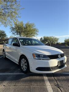 2011 Volkswagen Jetta - Photo 6 - Tucson, AZ 85705