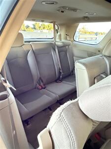 2007 Saturn Outlook XR - Photo 11 - Tucson, AZ 85705