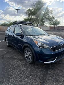 2017 Kia Niro LX - Photo 6 - Tucson, AZ 85705