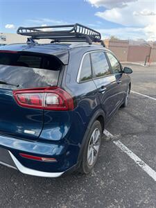 2017 Kia Niro LX - Photo 4 - Tucson, AZ 85705