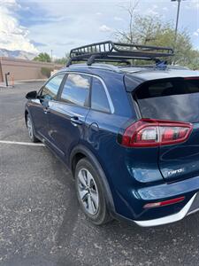 2017 Kia Niro LX - Photo 3 - Tucson, AZ 85705