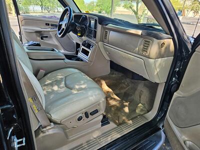2005 Chevrolet Suburban 2500 LT   - Photo 11 - Tucson, AZ 85705
