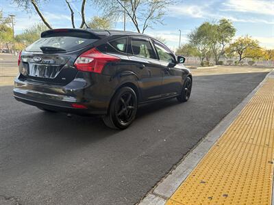 2012 Ford Focus SE   - Photo 4 - Tucson, AZ 85705