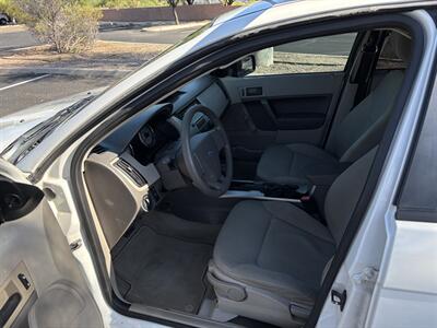 2011 Ford Focus S   - Photo 7 - Tucson, AZ 85705