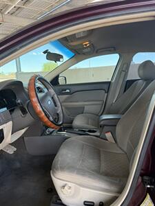 2011 Ford Fusion SE - Photo 7 - Tucson, AZ 85705