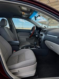 2011 Ford Fusion SE - Photo 10 - Tucson, AZ 85705