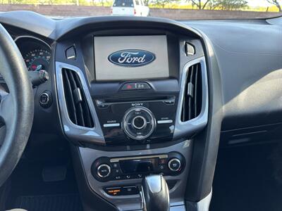 2014 Ford Focus Titanium   - Photo 13 - Tucson, AZ 85705