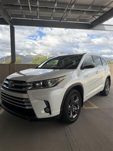 2017 Toyota Highlander Hybrid Limited   - Photo 1 - Tucson, AZ 85705