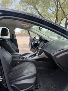 2014 Ford Focus SE - Photo 10 - Tucson, AZ 85705