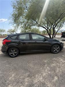 2014 Ford Focus SE - Photo 5 - Tucson, AZ 85705