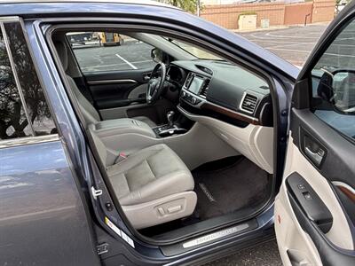 2015 Toyota Highlander Limited - Photo 12 - Tucson, AZ 85705