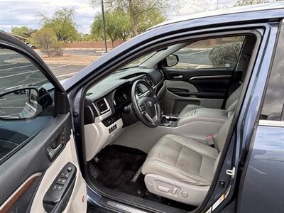 2015 Toyota Highlander Limited - Photo 7 - Tucson, AZ 85705