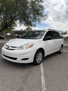 2006 Toyota Sienna LE 8 Passenger - Photo 1 - Tucson, AZ 85705