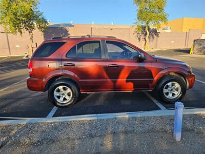 2005 Kia Sorento LX   - Photo 5 - Tucson, AZ 85705