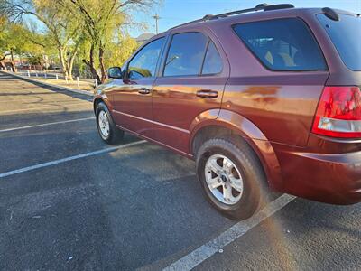 2005 Kia Sorento LX   - Photo 3 - Tucson, AZ 85705