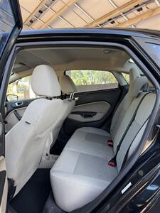 2014 Ford Fiesta SE   - Photo 8 - Tucson, AZ 85705