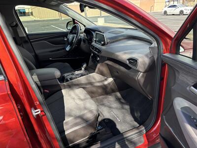 2020 Hyundai SANTA FE SEL   - Photo 10 - Tucson, AZ 85705