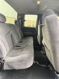 2000 GMC Sierra 1500 SL - Photo 8 - Tucson, AZ 85705
