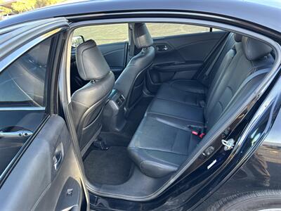 2014 Honda Accord EX-L w/Navi   - Photo 8 - Tucson, AZ 85705