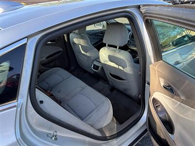 2018 Chevrolet Malibu Hybrid - Photo 9 - Tucson, AZ 85705