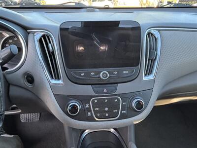 2018 Chevrolet Malibu Hybrid - Photo 12 - Tucson, AZ 85705