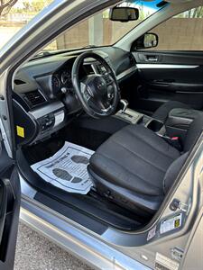 2012 Subaru Legacy 2.5i Premium   - Photo 7 - Tucson, AZ 85705
