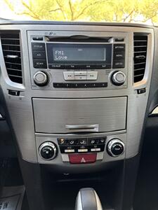 2012 Subaru Legacy 2.5i Premium   - Photo 12 - Tucson, AZ 85705