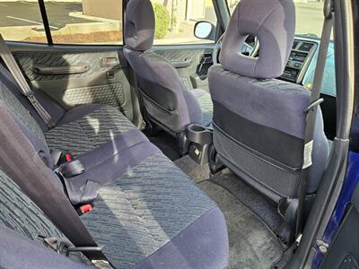 2000 Toyota RAV4   - Photo 10 - Tucson, AZ 85705