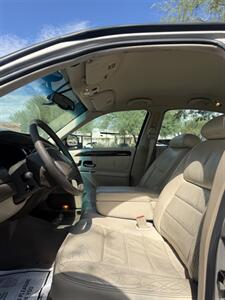 1999 Lincoln Town Car Signature   - Photo 7 - Tucson, AZ 85705