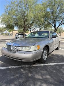 1999 Lincoln Town Car Signature   - Photo 1 - Tucson, AZ 85705