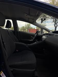 2010 Toyota Prius I - Photo 10 - Tucson, AZ 85705