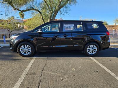 2017 Kia Sedona L   - Photo 2 - Tucson, AZ 85705