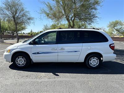 2005 Dodge Grand Caravan SE   - Photo 2 - Tucson, AZ 85705
