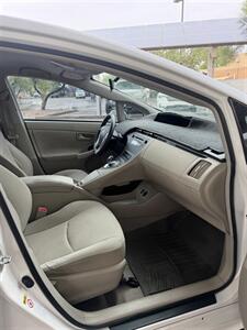 2011 Toyota Prius Four - Photo 10 - Tucson, AZ 85705