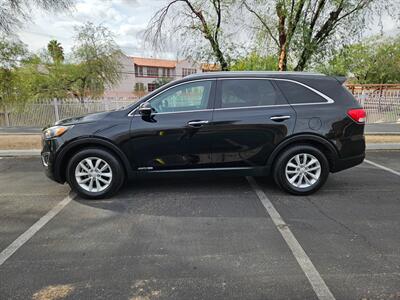 2016 Kia Sorento LX V6 - Photo 2 - Tucson, AZ 85705